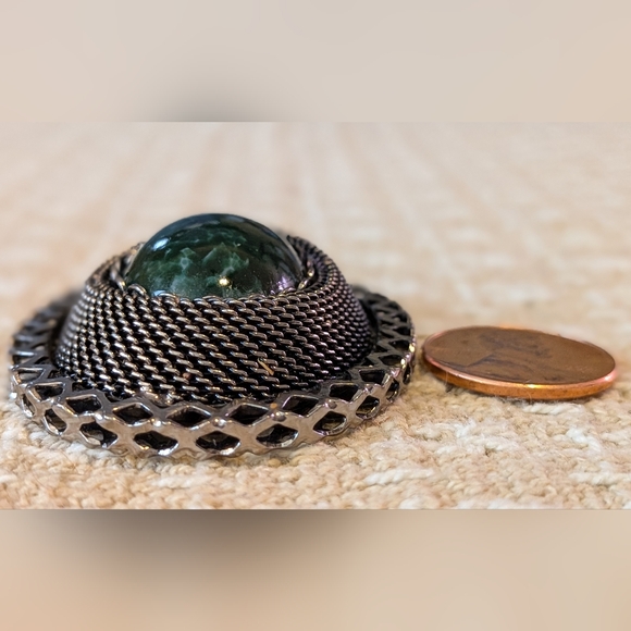 Vintage Green Malachite Gemstone Pendant - Picture 4 of 5